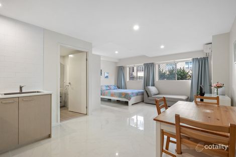 Property photo of 2/41 Fortescue Street Spring Hill QLD 4000