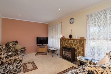 Property photo of 6 Wilde Court Mooroolbark VIC 3138