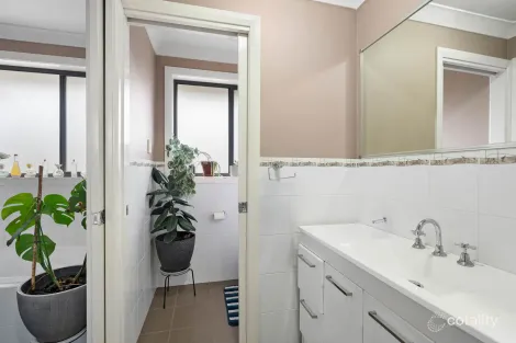 Property photo of 24 Barry Crescent Goulburn NSW 2580
