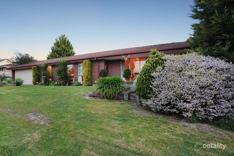 16 Lemongrove Cres, Croydon Hills, VIC 3136