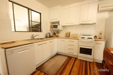 74 Melba St, Armstrong Beach, QLD 4737