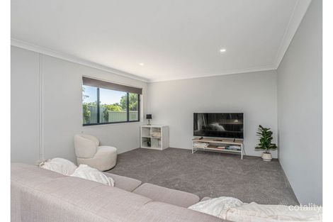 Property photo of 2/6 Grills Place Armidale NSW 2350