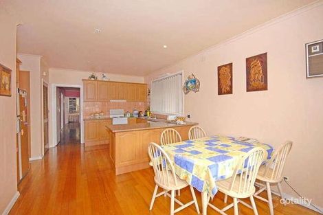 Property photo of 9 Robin Grove Mount Waverley VIC 3149