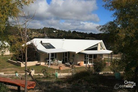 1 Brumbys Run, Clifton Grove, NSW 2800