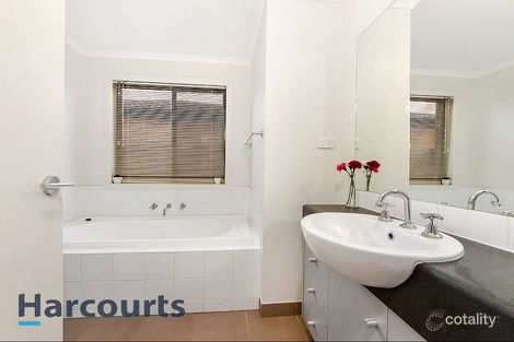 Property photo of 71 Hatchlands Drive Deer Park VIC 3023