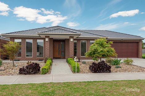 16 Sanctuary Cct, Beveridge, VIC 3753