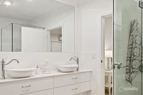 Property photo of 2/18 Seaside Avenue Mermaid Beach QLD 4218