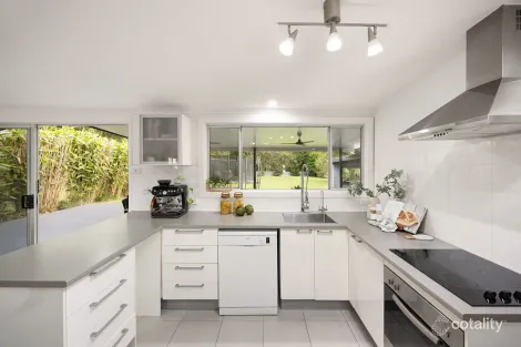 Property photo of 5 Siesta Camira QLD 4300