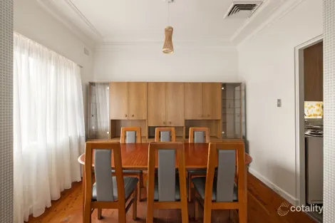 Property photo of 4 Dunkeld Avenue Hurlstone Park NSW 2193