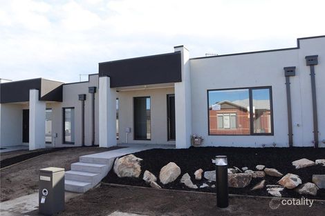 77/70 Mulcahy Rd, Pakenham, VIC 3810