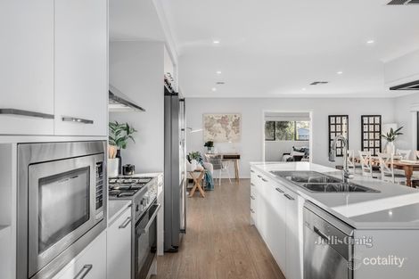 Property photo of 39 Woorawa Drive Doreen VIC 3754