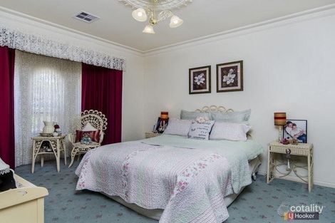 Property photo of 25 Mildara Close Woodcroft SA 5162