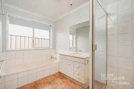 Property photo of 33 Nicholas Street Shepparton VIC 3630