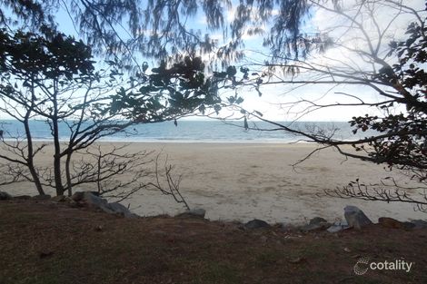 Property photo of 1 Rainbow Crescent Blacks Beach QLD 4740