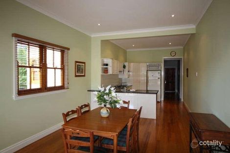 Property photo of 16 Glin Avenue Newmarket QLD 4051