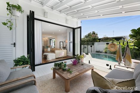 1/44 Dawn Pde, Miami, QLD 4220