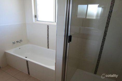 Property photo of 7 Wren Court Emerald QLD 4720