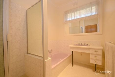 Property photo of 26 Hastings Street Wendouree VIC 3355