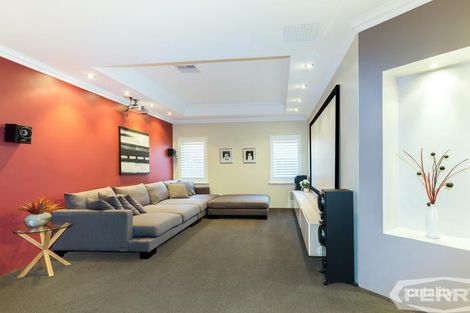 Property photo of 53 Quandong Parkway Halls Head WA 6210