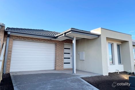 17 Heath Ave, Rockbank, VIC 3335