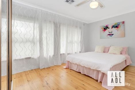 Property photo of 15 Clifford Way Valley View SA 5093