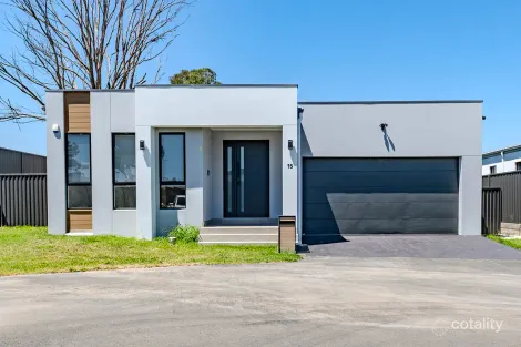 15 Haryana Rd, Claremont Meadows, NSW 2747