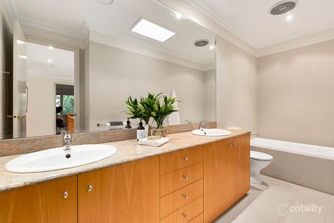 Property photo of 1/10 Tollington Avenue Malvern East VIC 3145