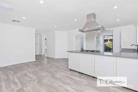 Property photo of 4 Kensington Court Cooloongup WA 6168