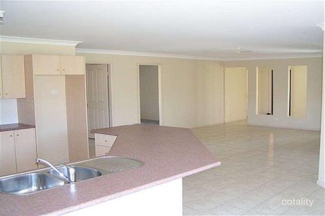 Property photo of 46 Murphy Circuit Ashtonfield NSW 2323