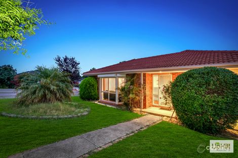 Property photo of 28 Pirra Place Narre Warren VIC 3805