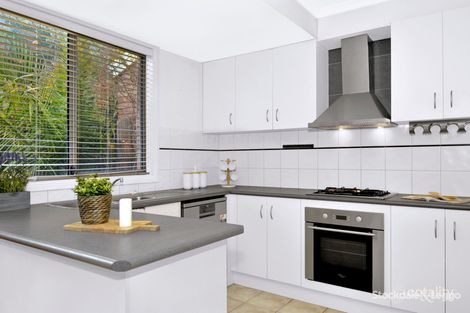 Property photo of 2 Blau Street Bundoora VIC 3083