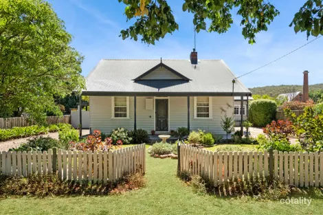 8 Playne St, Heathcote, VIC 3523