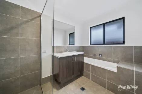 Property photo of 5 Bignell Circuit Greenbank QLD 4124