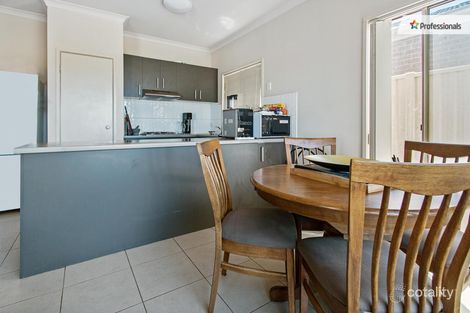 Property photo of 25/17 Crestmont Drive Melton South VIC 3338