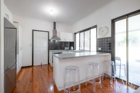 35 Yarula Cl, Karana Downs, QLD 4306