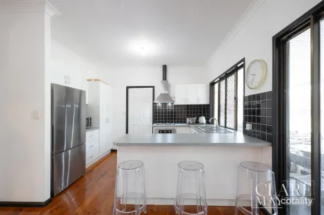 Property photo of 35 Yarula Close Karana Downs QLD 4306