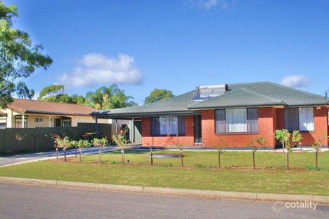 32 Gifford Tce, Seaford, SA 5169