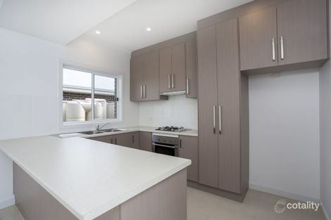 5b Radford Ave, Clearview, SA 5085