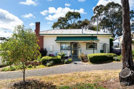 Property photo of 2 Kaweka Street Castlemaine VIC 3450