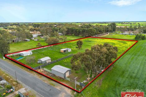17 Dixon Rd, Buchfelde, SA 5118