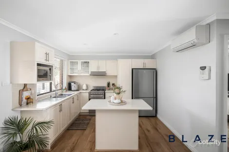 Property photo of 3/4 Amiens Close Bossley Park NSW 2176