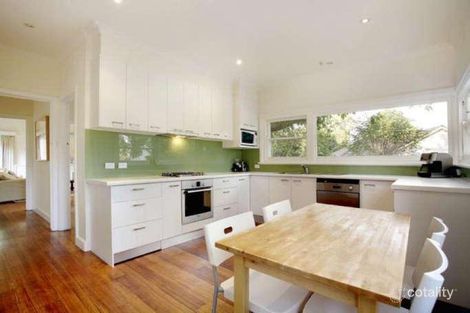 Property photo of 4 Grandview Road Box Hill South VIC 3128