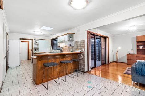 Property photo of 128 Warren Road Mordialloc VIC 3195