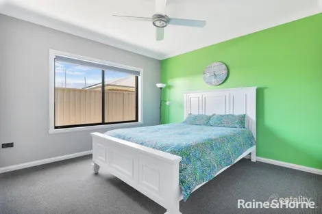 Property photo of 11 Willott Close Eglinton NSW 2795