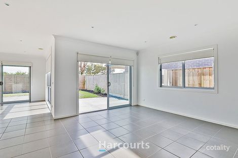 Property photo of 18 Verve Drive Officer VIC 3809