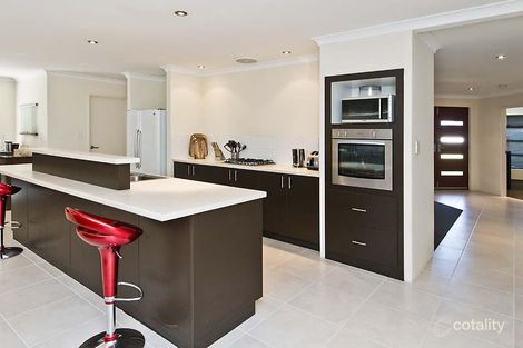Property photo of 9 Blarney Place Canning Vale WA 6155