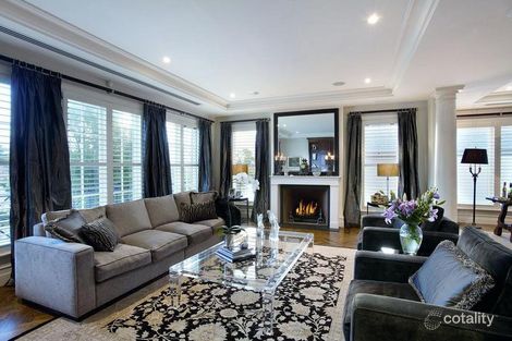 Property photo of 2/3 Chastleton Avenue Toorak VIC 3142