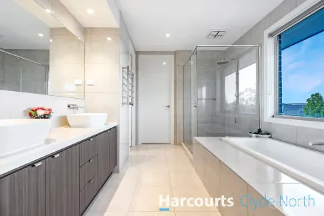 Property photo of 24 Lavender Road Officer VIC 3809