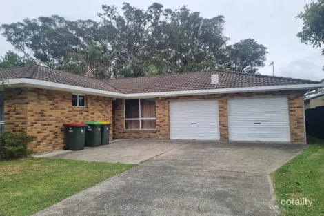 2 Seventeenth Ave, Stuarts Point, NSW 2441