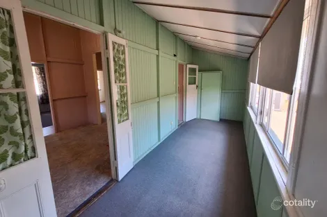 Property photo of 8 Granite Street Stanthorpe QLD 4380